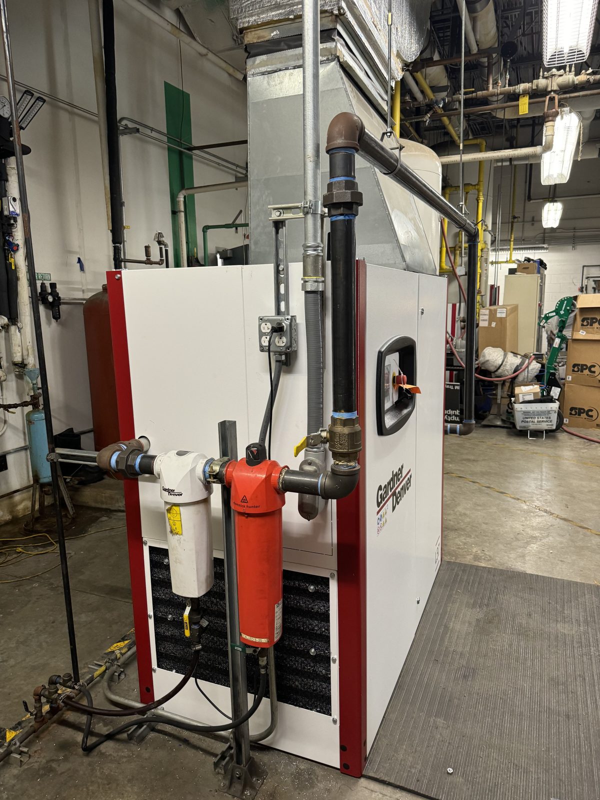 Compressed air receiver tank, filtration and dryer package